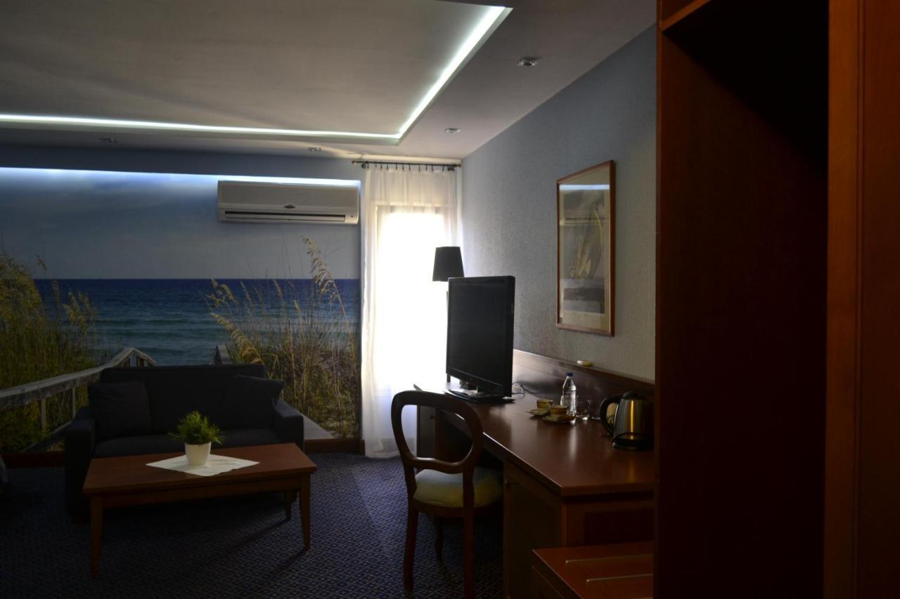 Restauracja Hotel Paradise Czaplinek Zewnętrze zdjęcie